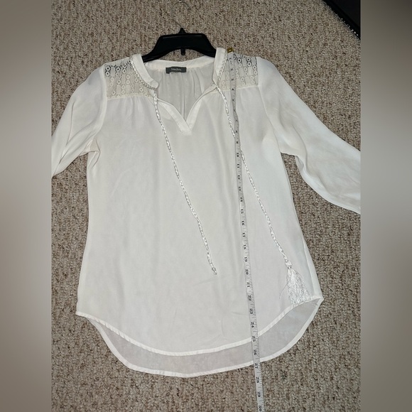 Neiman Marcus White Lace Detail Blouse size XS - Picture 5 of 8